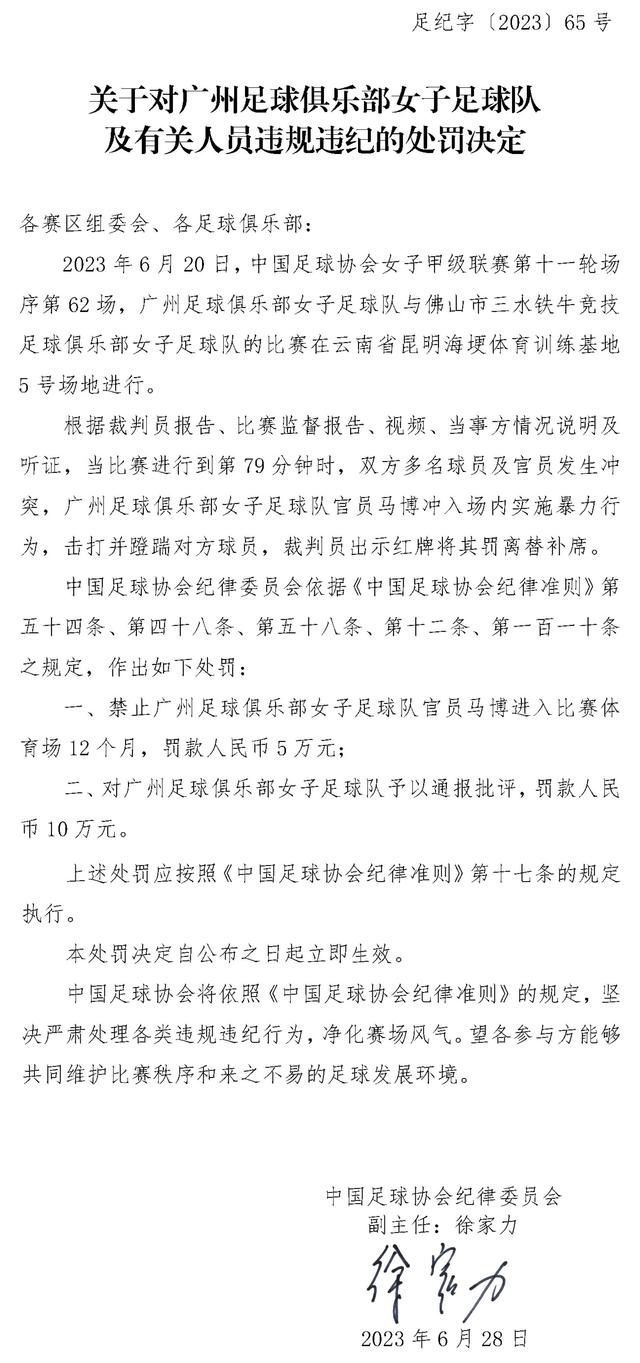 在曝光的配音特辑中，两只;反差萌恐龙拍档互怼互助、欢乐无限，段奥娟为了沉浸到;小樱的角色当中，彻底放飞自我，录音棚里欢笑不断